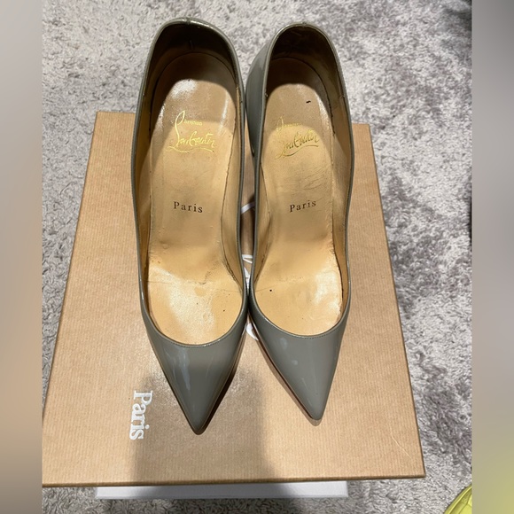 Christian Louboutin- Light Gray pumps - Picture 4 of 4